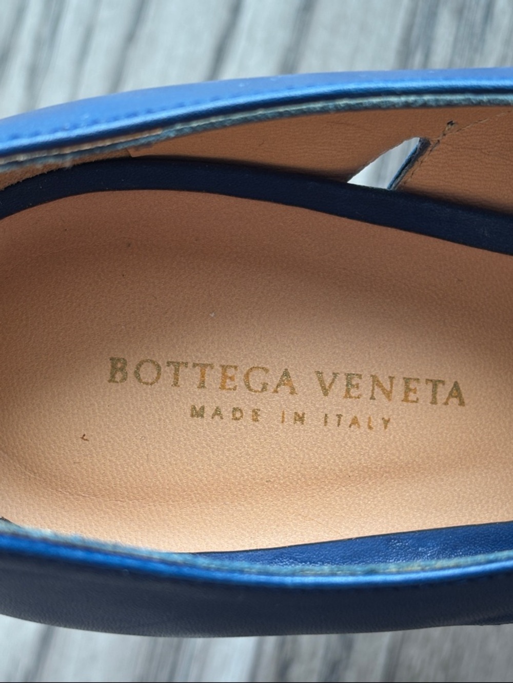 Bottega Veneta Blue Leather Lace-Up Pointed-Toe Heels - Picture 11 of 12